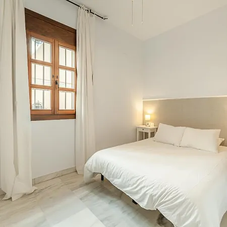 Doña Elvira Carreteria Apartamento Málaga